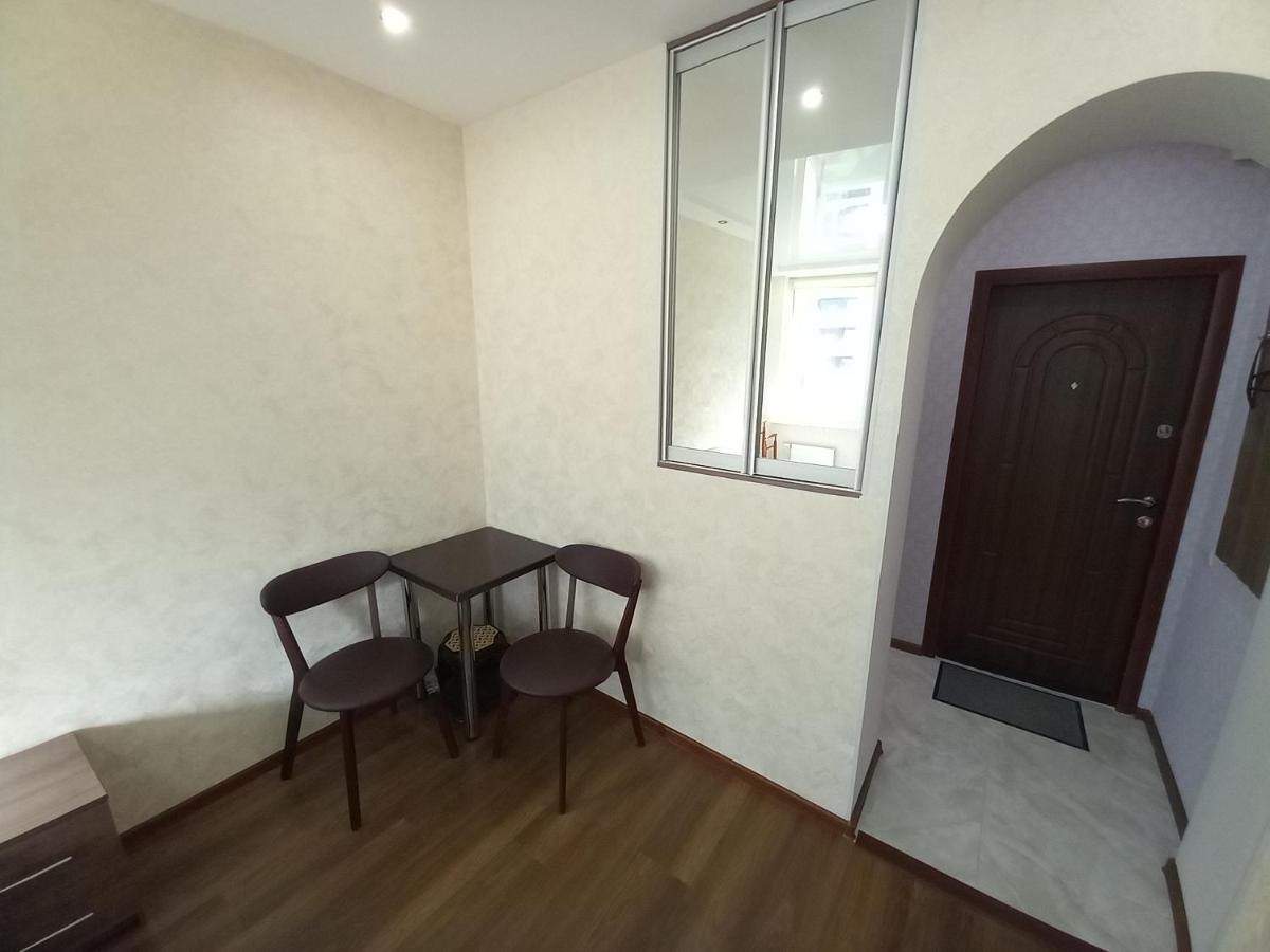 Smart Apartments Drahomanova 2А Kiev Esterno foto