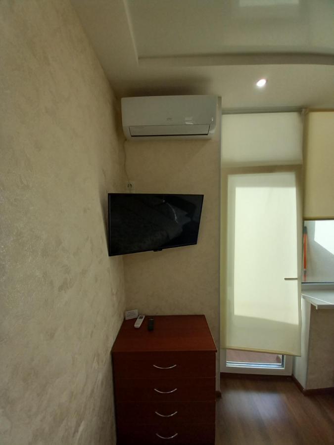 Smart Apartments Drahomanova 2А Kiev Esterno foto