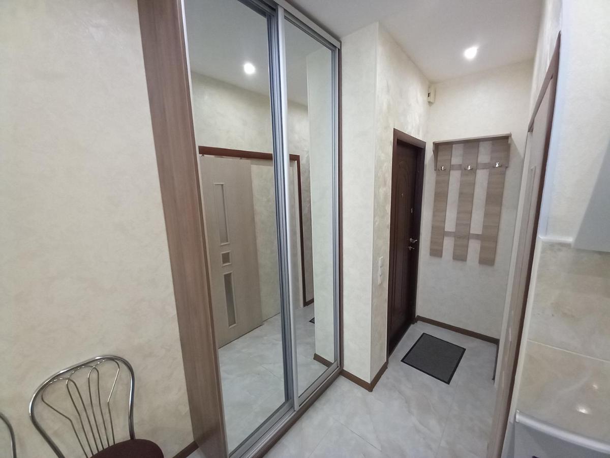 Smart Apartments Drahomanova 2А Kiev Esterno foto
